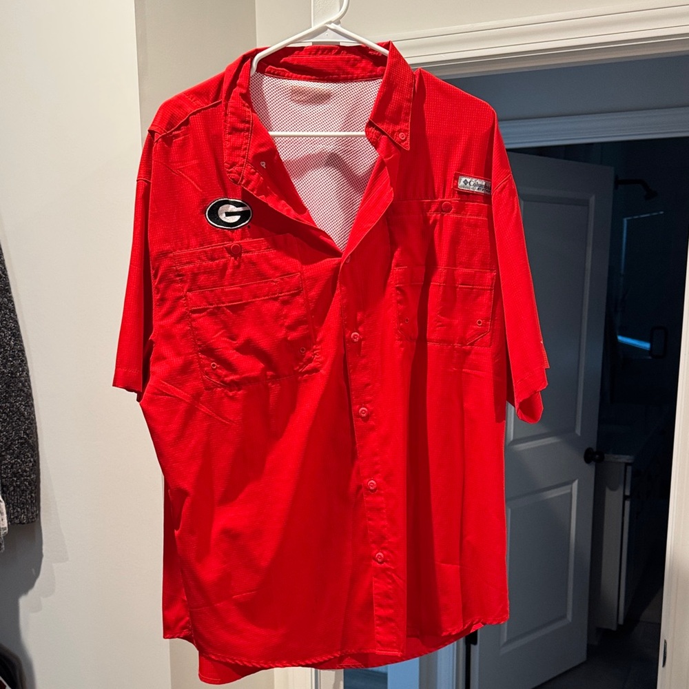 Columbia Men's Vibrant Red Button Down Shirt
